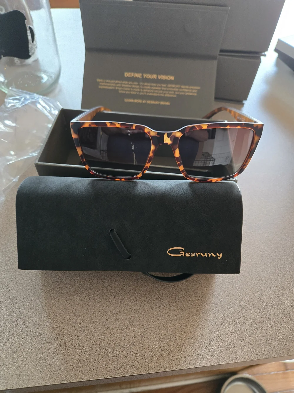 Gesruny Tortoiseshell Square Sunglasses - Brown Lenses